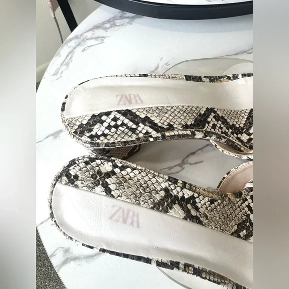 Zara Sandal- 1 1/2" Heels in Python color, Size 8. - Picture 3 of 16